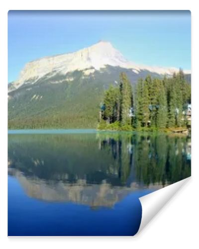 Panorama of Emerald Lake, Yoho National Park, British Columbia,