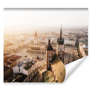 Kraków Bazylika Mariacka i Sukiennice Panorama z powietrza Zachód Słońca