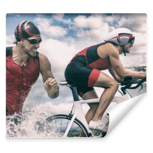 Triathlon sportowy transparent mężczyzna biegający pływanie na rowerze na tle wyścigu triathlonowego Triathlonista pływał na rowerze biegał kompozytowo