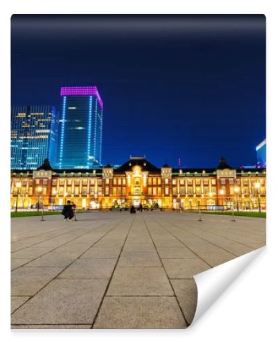 night scene of Tokyo Station in the Marunouchi business district