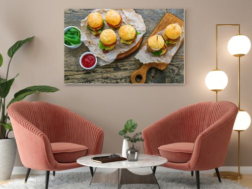 mini hamburgers with herbs and sauce