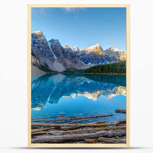 Sunrise at Moraine lake