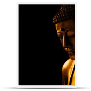 zbliżenie twarzy buddy z kamienia zen w ciemności na tle azjatyckiej drogi spokojnej medytacji i religii