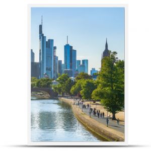 Evening sunlight and Frankfurt skyline