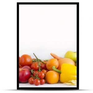 warzywa i owoce w kolorach tęczy
