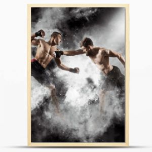 Bokserzy MMA toczą walki bez zasad