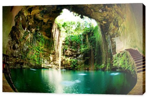 Ik-Kil Cenote, Chichen Itza, Mexico