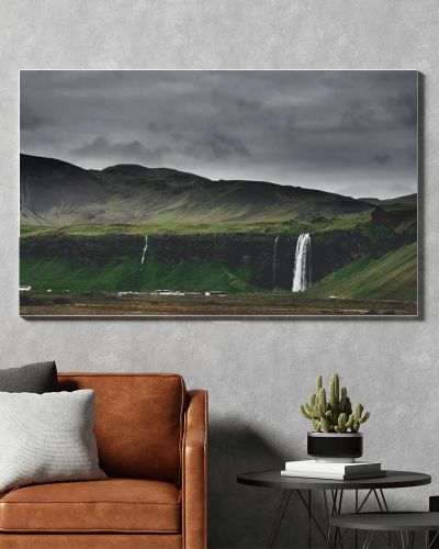 Seljalandsfoss Waterfall