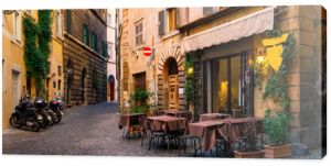 Widok na starą przytulną ulicę w Rzymie, Włochy