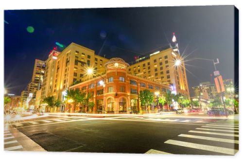 Gaslamp Quarter Fifth Avenue